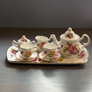 Staffordshire Miniature Child’s Tea Set, Fine Bone China